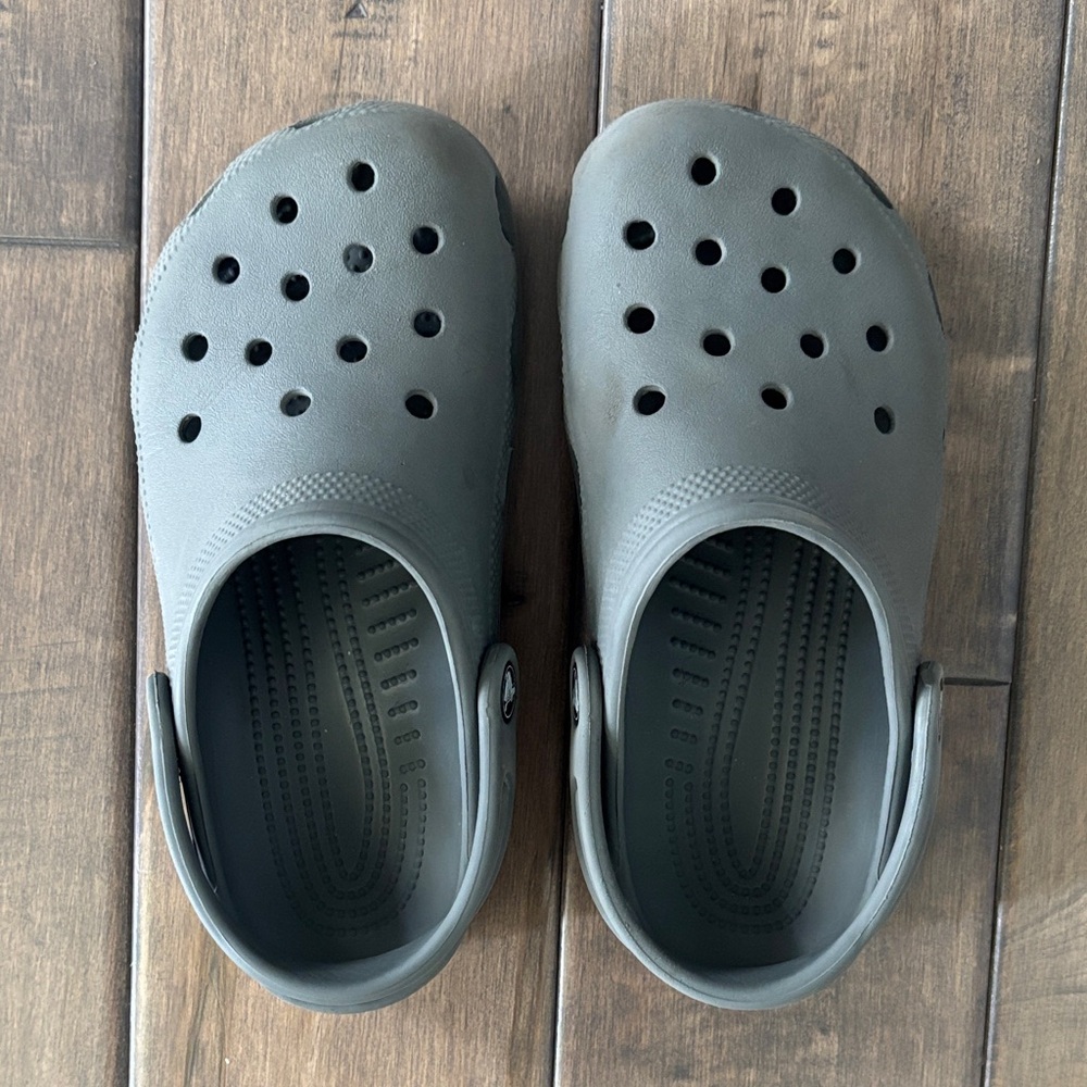 CROCS Kids Shoes in Gray